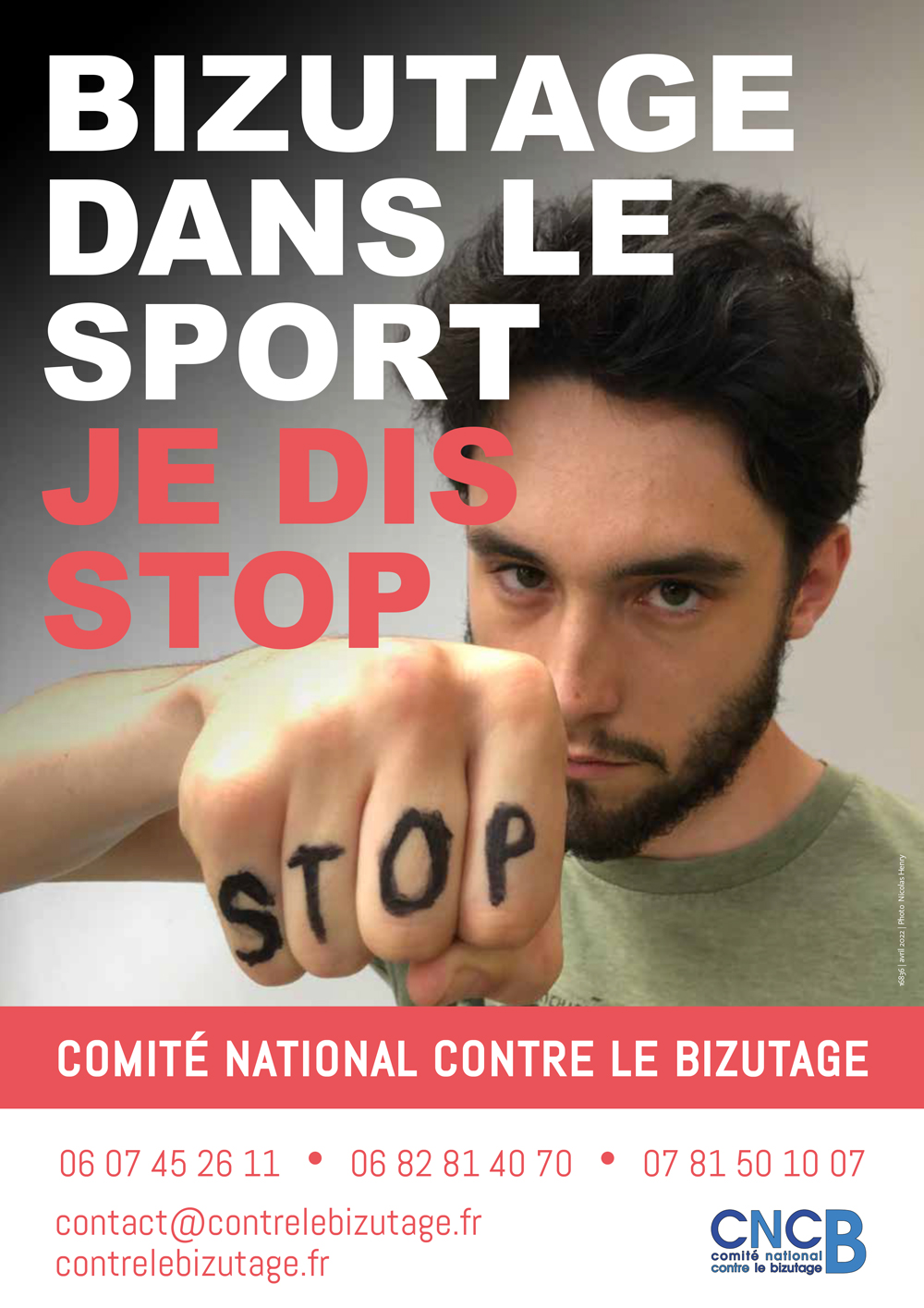 Affiche Bizutage Stop Sport hom2